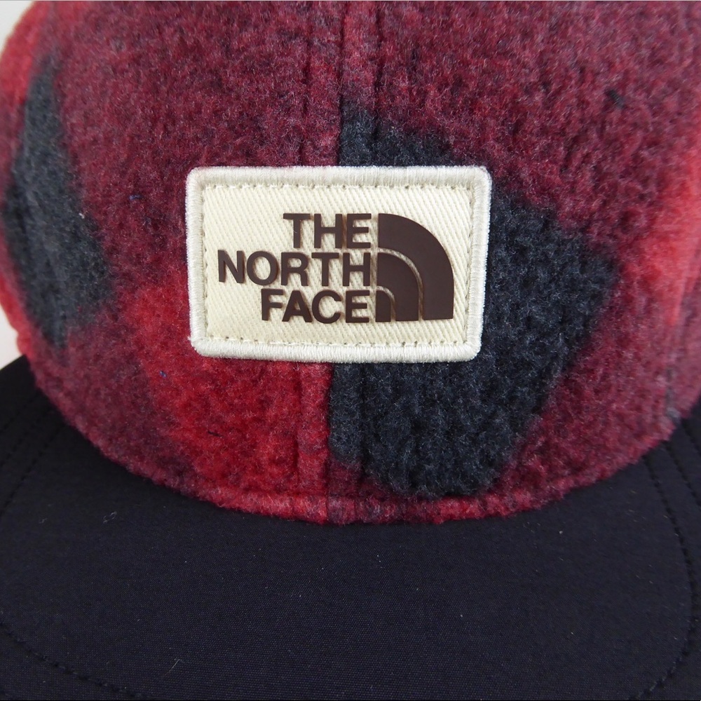The North Face Sherpa Plaid Fleece Crusher Hat NWT - Picture 2 of 6